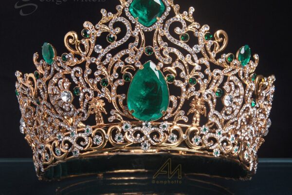 Dos coronas para Colombia: George Wittels se luce con nuevos diseños