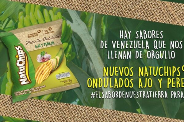 Lo natural del campo lo llevamos en el corazón con los nuevos  NatuChips® Ondulados Ajo y Perejil