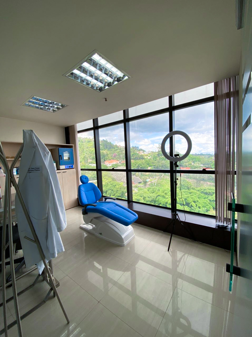 Podrás realizarte evaluaciones y procedimientos estéticos en el nuevo consultorio del Dr. Omar Orsini