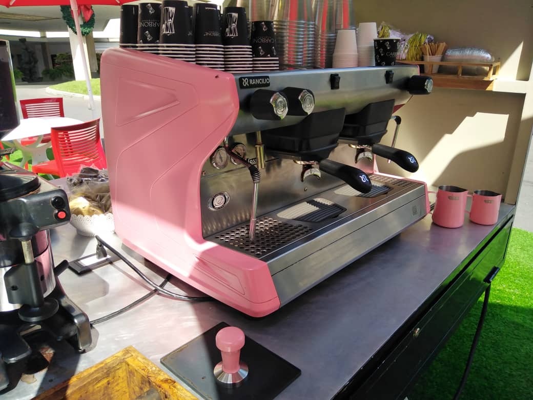 Con una propuesta de seis colores, Grupo Giorgio ofrece máquinas de café espresso customizadas