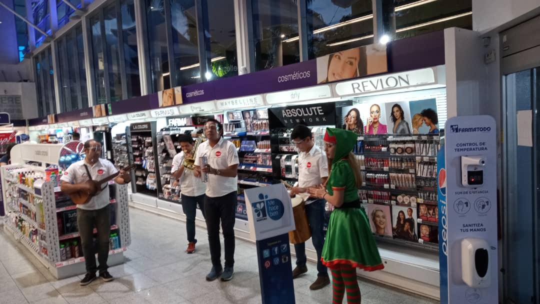 Farmatodo llevó la alegría de las parrandas navideñas a través de su servicio a domicilio