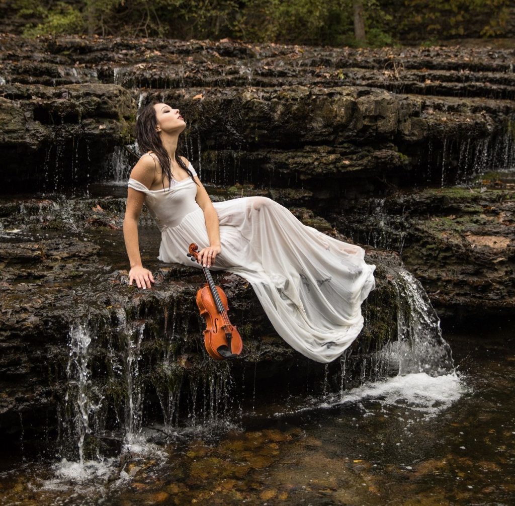 La violinista y compositora Lauren Conklin cierra un 2020 lleno de logros