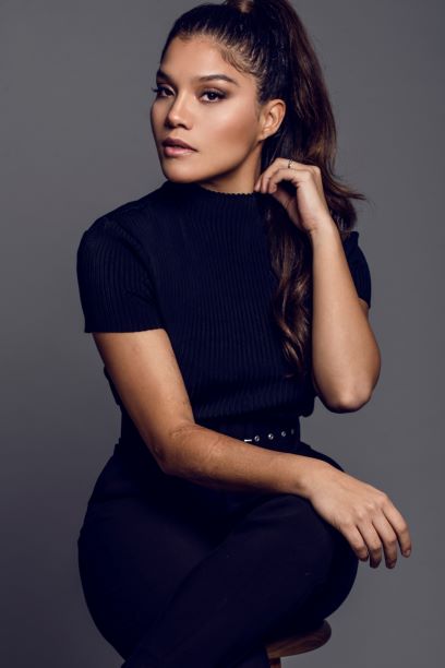 MARILYN CHIRINOS LE CANTA AL AMOR SERENO  QUE PERDONA Y NOS HACE RENACER