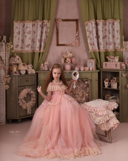 Ganadora del Best Kids of the Universe Pageant. SARA BARDU : ‘’Me preparo desde ya para ser médico y Top Model’’