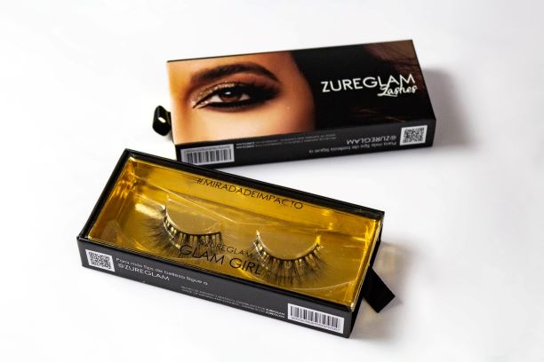 Logra unas MIRADAS DE IMPACTO con la nueva línea de pestañas de Zure Glam