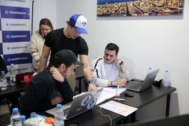 ALEJANDRO MUTTACH: UN VENEZOLANO QUE TRIUNFA EN EL TRADING ...