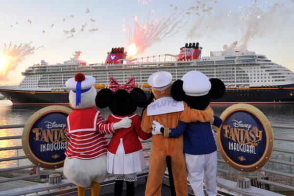 Disney Cruise suspendió sus viajes hasta junio en EEUU