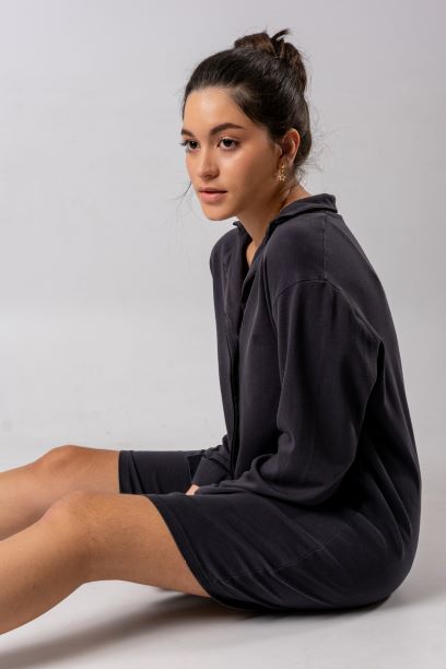 MELAO TE CONSIENTE EN CASA CON SU PRIMERA COLECCIÓN DE ROPA PARA DORMIR: BE KIND PIJAMA