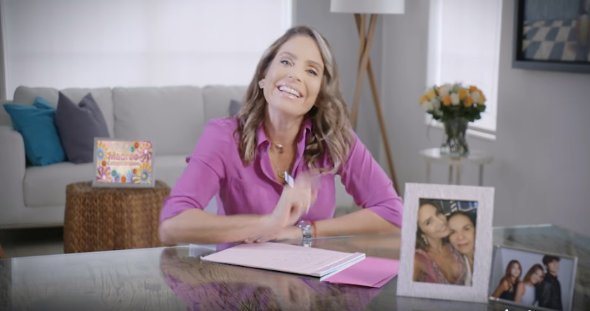 CNN EN ESPAÑOL CELEBRA EL DIA DE LAS MADRES CON UN ESPECIAL