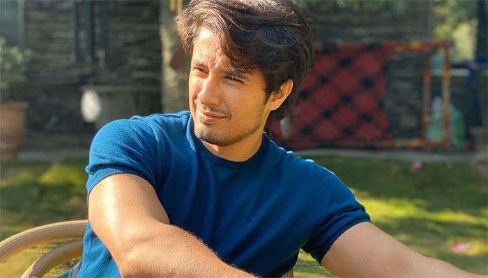 Ali Zafar comparte una sentida nota para el «viejo amigo» Farhad Humayun