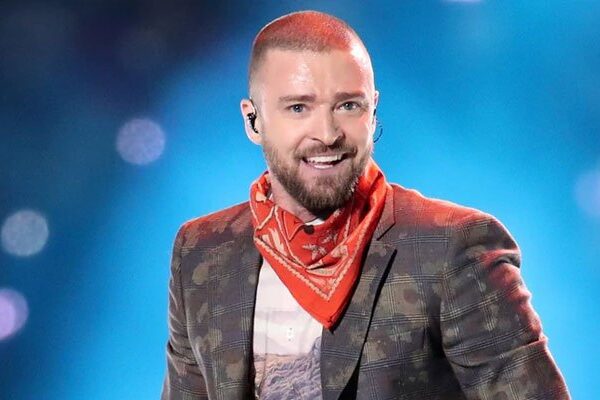 Justin Timberlake comparte consejos de creación musical con «estudiantes increíbles»