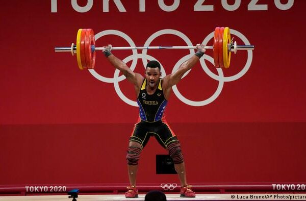 Julio Mayora logra medalla de plata para Venezuela en Tokio 2020