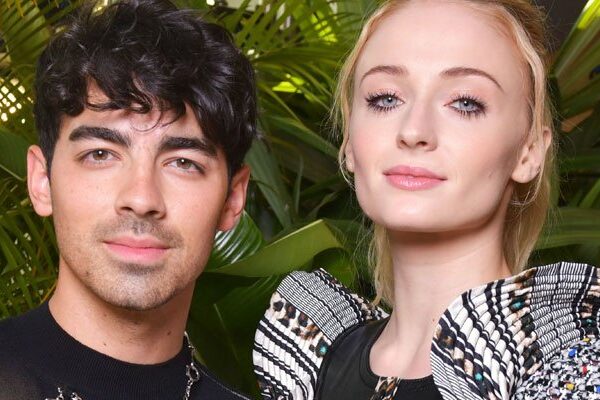 Sophie Turner y Joe Jonas construyeron 10 monstruosos Legos durante el encierro