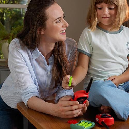 CONSIENTE A LOS PEQUEÑOS DE LA CASA CON LA MEJOR ENERGÍA DE GP BATTERIES