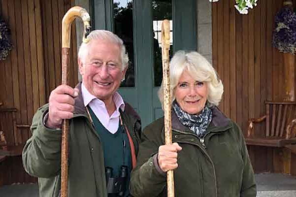 El príncipe Carlos y la duquesa Camilla revelan que la miel se cosecha en Clarence House