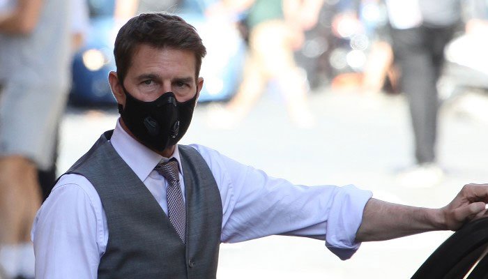 Tom Cruise aterriza en el jardín de una casa del Reino Unido debido al cierre del aeropuerto