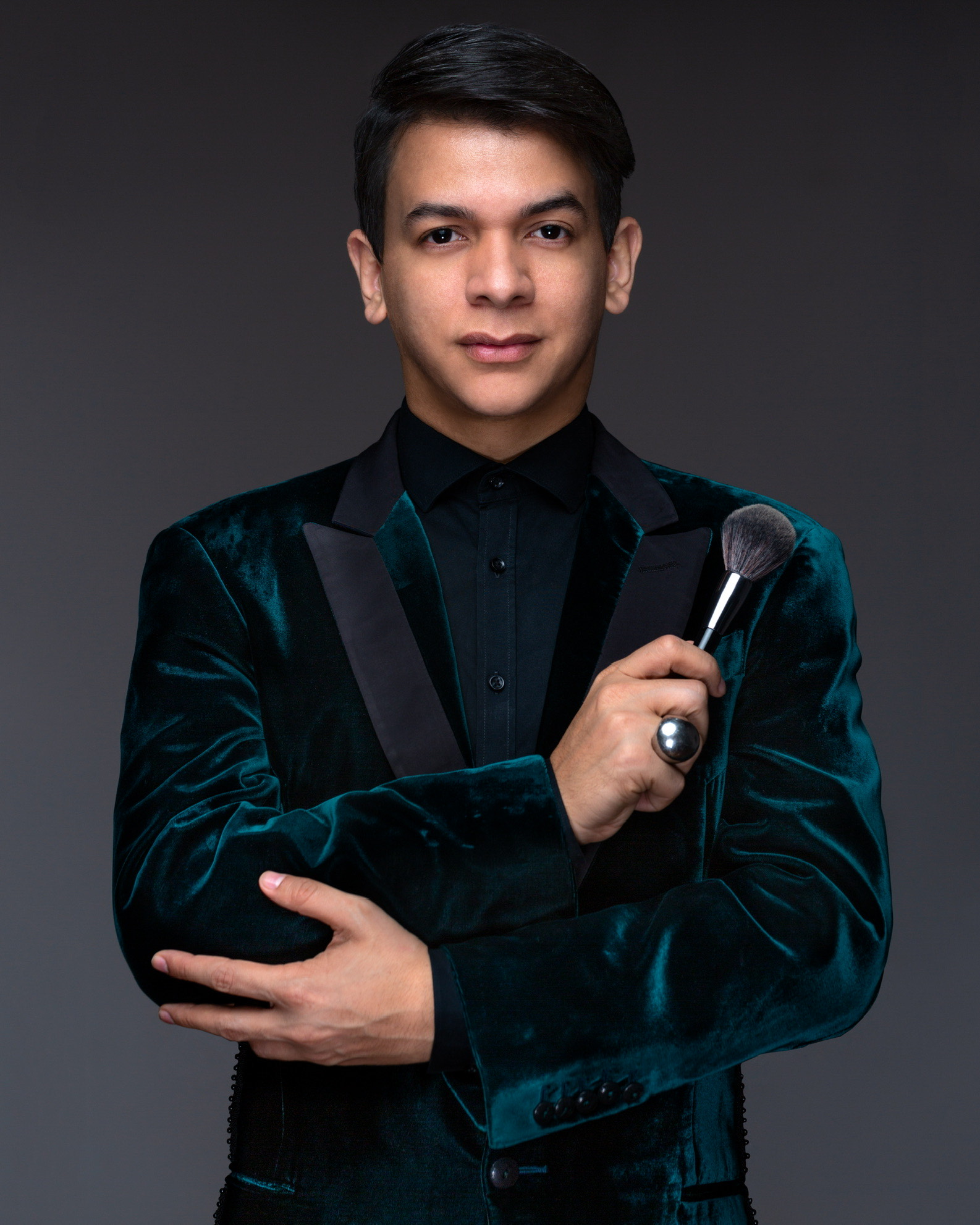 En el marco del Makeup tour 2021, OSKAROSVKY BOYER LLEGA AL TEATRO MUNICIPAL DE CARACAS