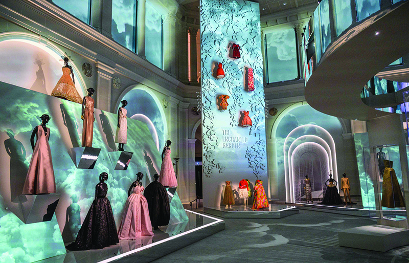 Exposición de Nueva York celebra la influencia estadounidense de Dior