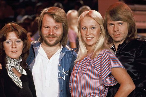 ABBA regresa a la lista de los 10 mejores sencillos de Gran Bretaña después de 40 años