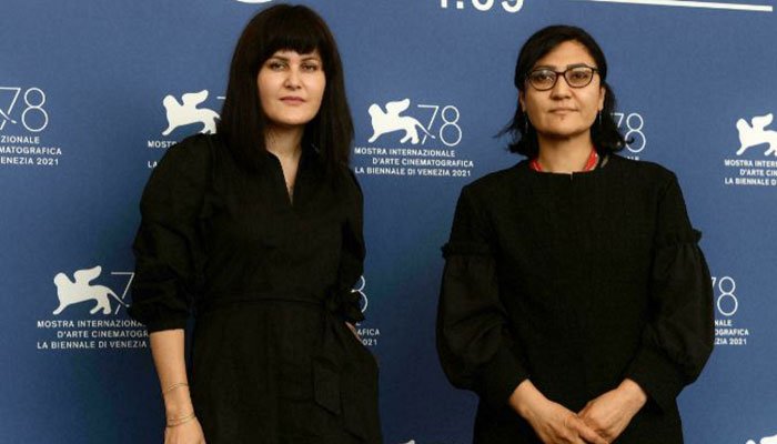 Mujeres cineastas afganas advierten sobre caída de la industria cinematográfica en medio del régimen talibán