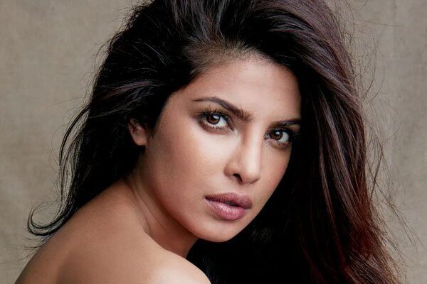 Priyanka Chopra anuncia la fecha de lanzamiento del tráiler de ‘Matrix 4’