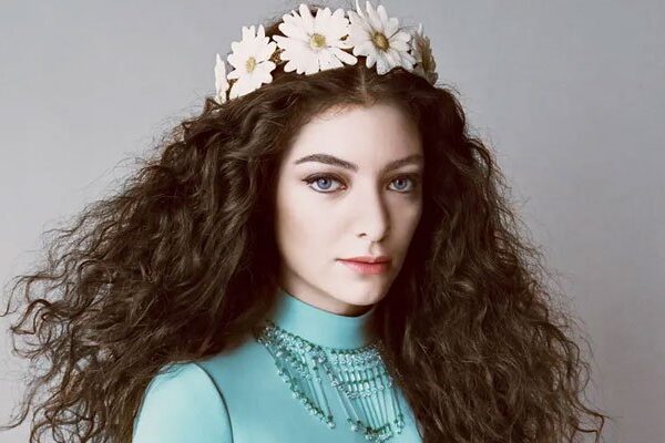 Lorde lanza una nueva versión EP sorpresa de «Solar Power»