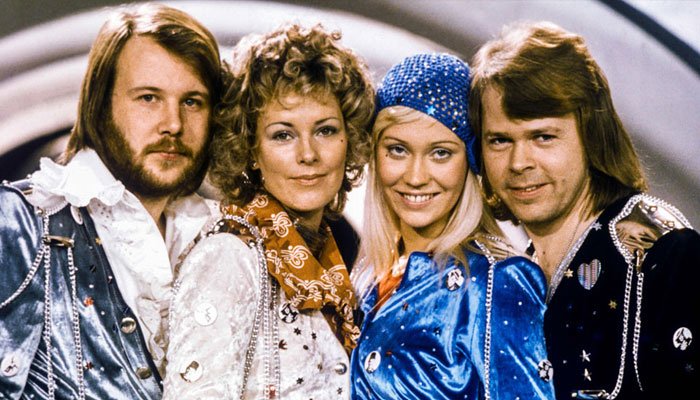 ABBA se ha asegurado su lugar en las listas Top 10 del Reino Unido,después de 40 años