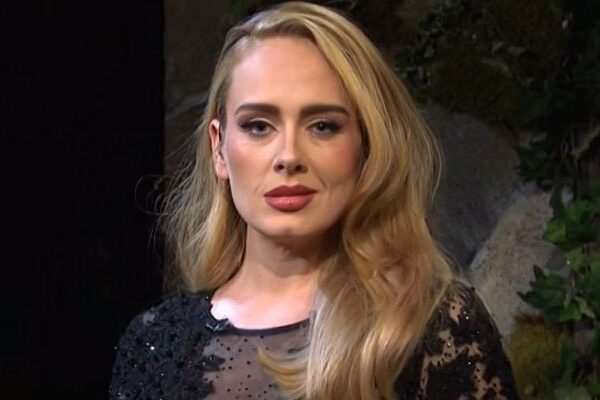 Adele se prepara para un nuevo show en vivo de regreso navideño