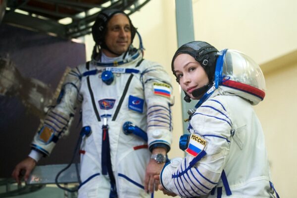 La actriz rusa Yulia Peresild  dice «demasiado tarde» para temer el lanzamiento de ISS
