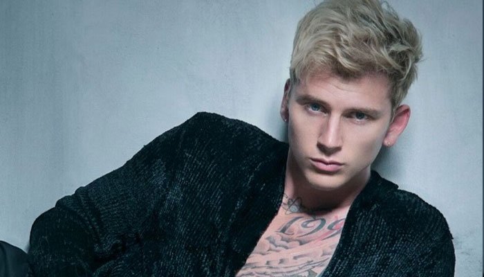 Machine Gun Kelly revela planes para el próximo lanzamiento de su álbum