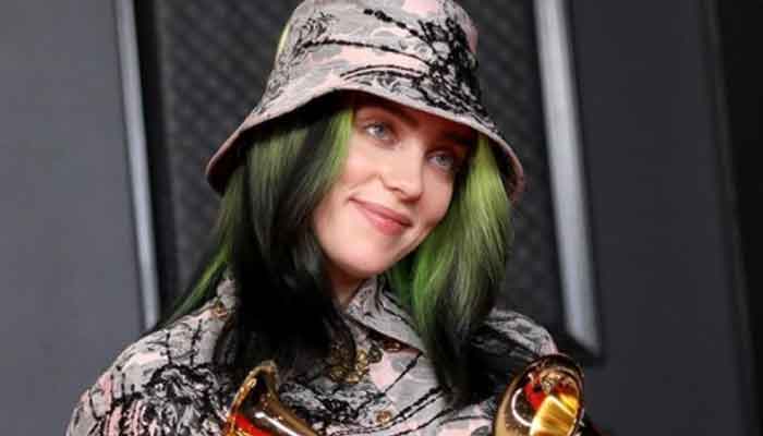 Billie Eilish graba un mensaje de audio antes de la cumbre climática COP26 de la ONU