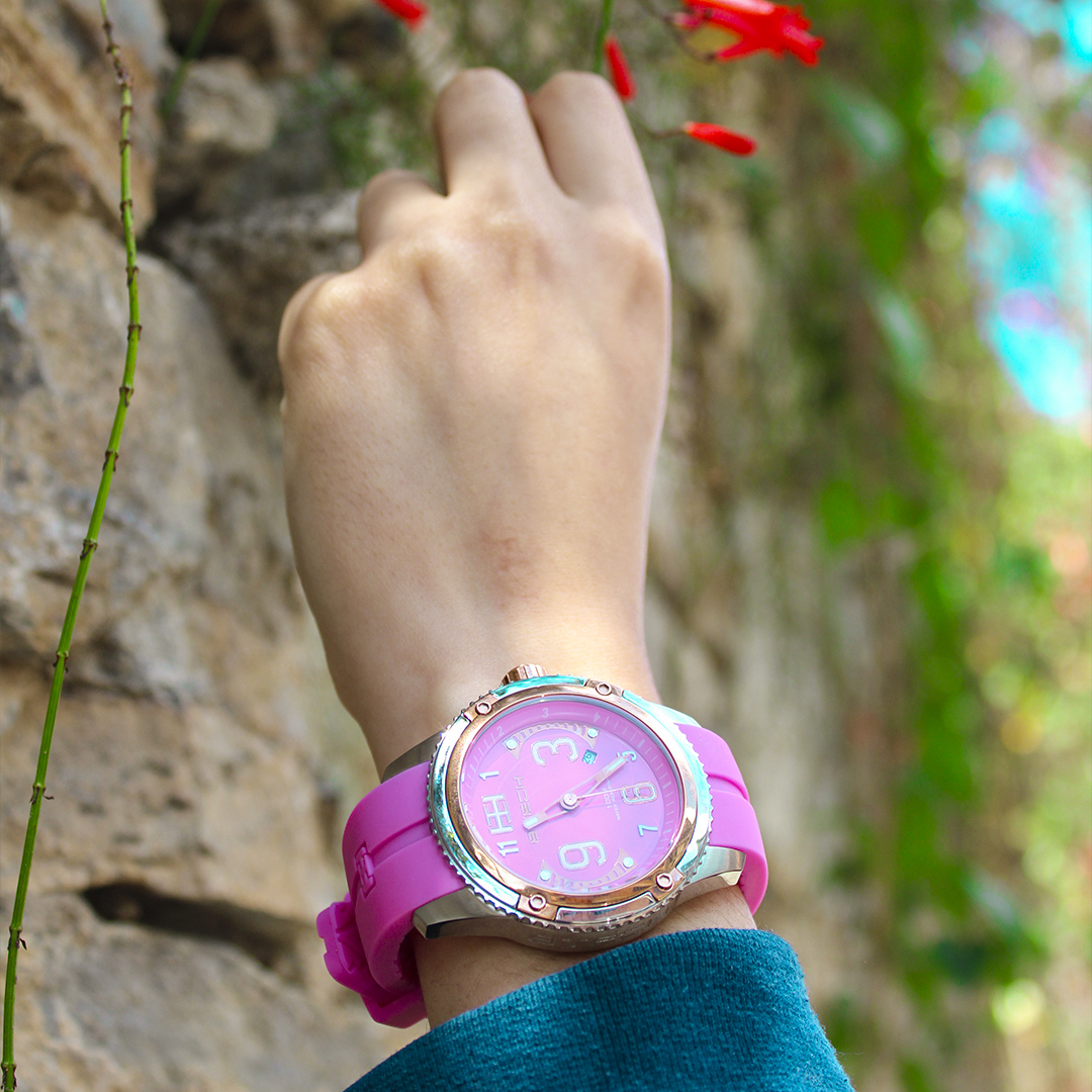 LLEVA COLORES CÁLIDOS Y FEMENINOS CON LA COLECCIÓN NUA DE BTECH  El accesorio perfecto para la mujer moderna