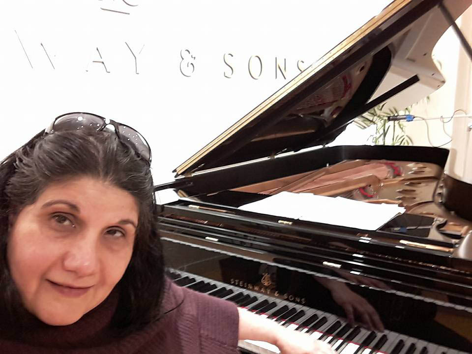 Canción de Navidad es el nuevo sencillo de la pianista y compositora Sylvia Constantinidis