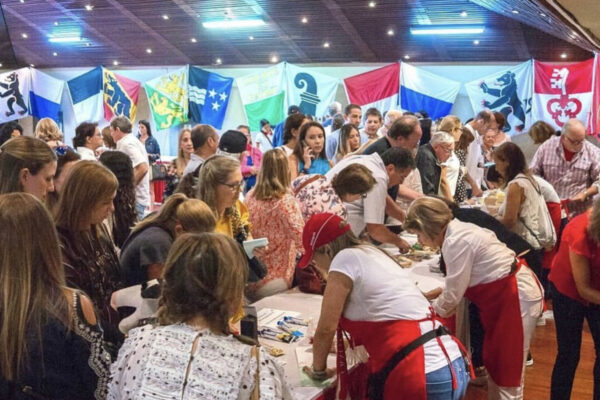 Asociación de Damas Suizas: 74 años de compromiso, trabajo social y arraigo de la cultura Suiza en el país