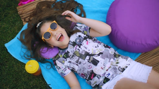 «ANABELLA QUEEN» NOS PRESENTA SU NUEVO SENCILLO PROMOCIONAL “AL REVES”..!