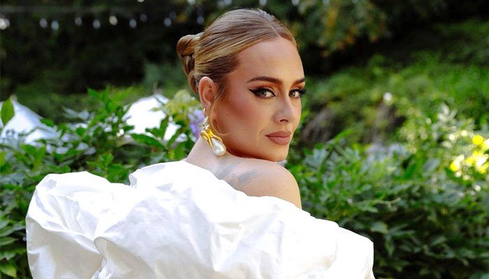 Adele’s 30 nombrado el álbum más vendido del Reino Unido en 2021