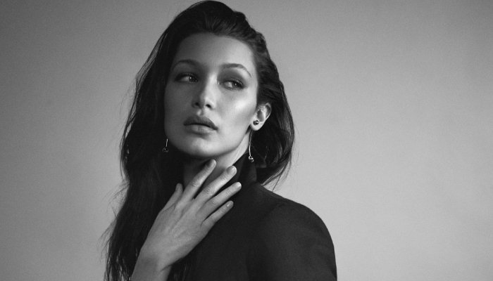Bella Hadid protagoniza la nueva y brillante campaña de Victoria’s Secret