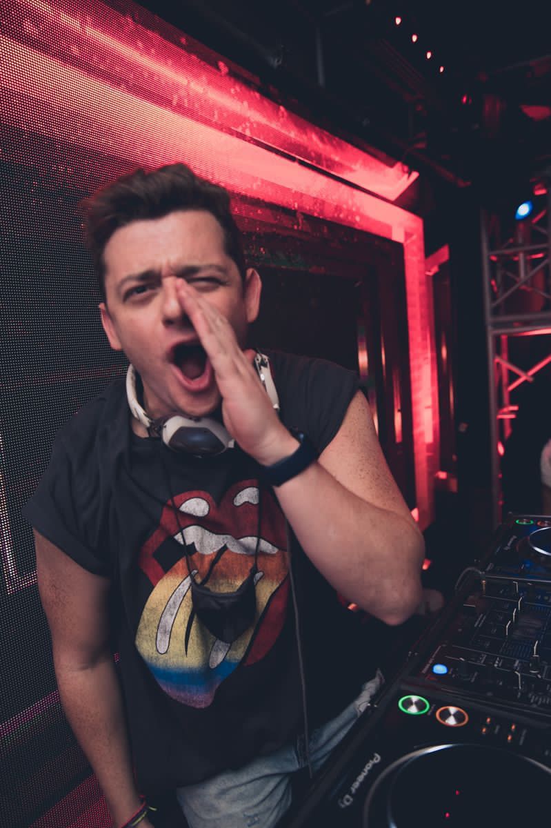 ALBERTO KRETSCHMAR LANZA SU ÁLBUM  “NOT SO COMMERCIAL”