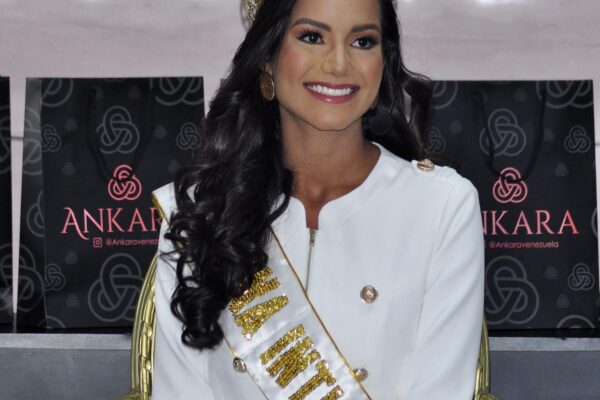ISMELYS VELÁSQUEZ REINA INTERNACIONAL DEL CAFÉ 2022 SE REUNIÓ CON LA PRENSA VENEZOLANA