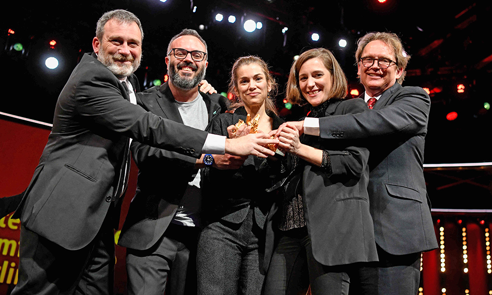 El drama agrícola español »Alcarrás» gana el festival de cine de Berlín