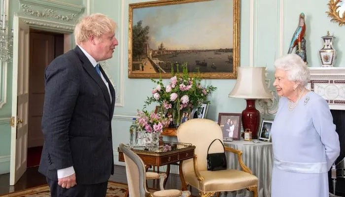 La Reina Isabel recibirá saludos sinceros de Boris Johnson en su Jubileo de Platino