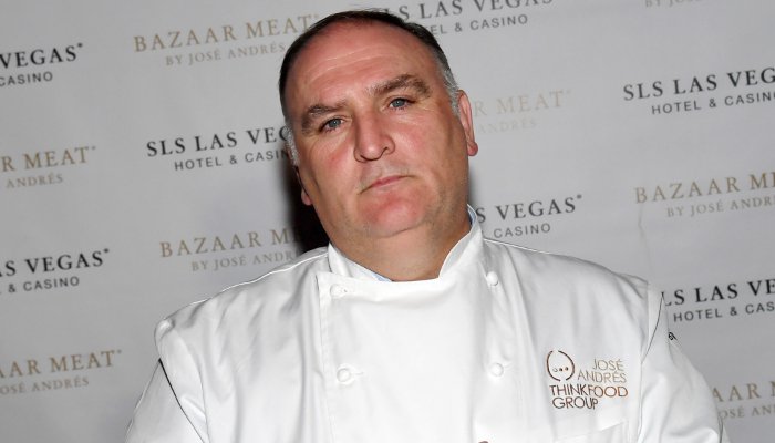 El chef José Andrés va a la frontera entre Ucrania y Polonia para proporcionar comida mientras Rusia invade