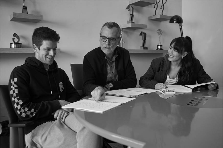 AITANA ANUNCIA EN REDES EL RODAJE DE “LA ÚLTIMA”, LA NUEVA SERIE ORIGINAL DE DISNEY+ PROTAGONIZADA POR LA PROPIA AITANA OCAÑA Y MIGUEL BERNARDEAU