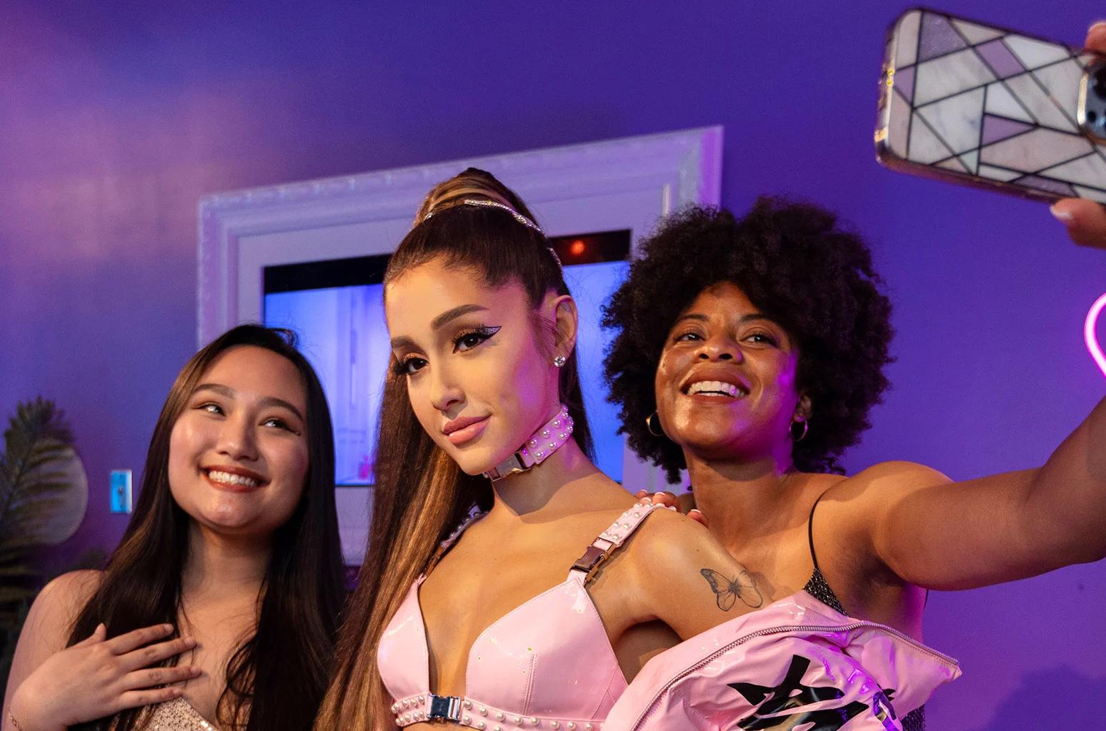 Madame Tussauds Orlando presenta la figura de cera de Ariana Grande