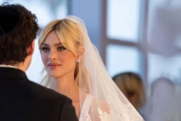 Nicola Peltz dice que la boda con Brooklyn Beckham es un «sueño»