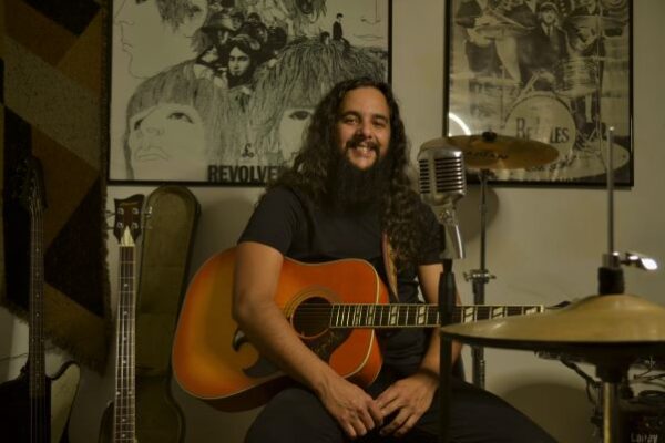 Lester Nava lanza segundo disco