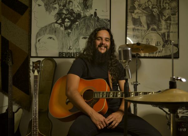 Lester Nava lanza segundo disco