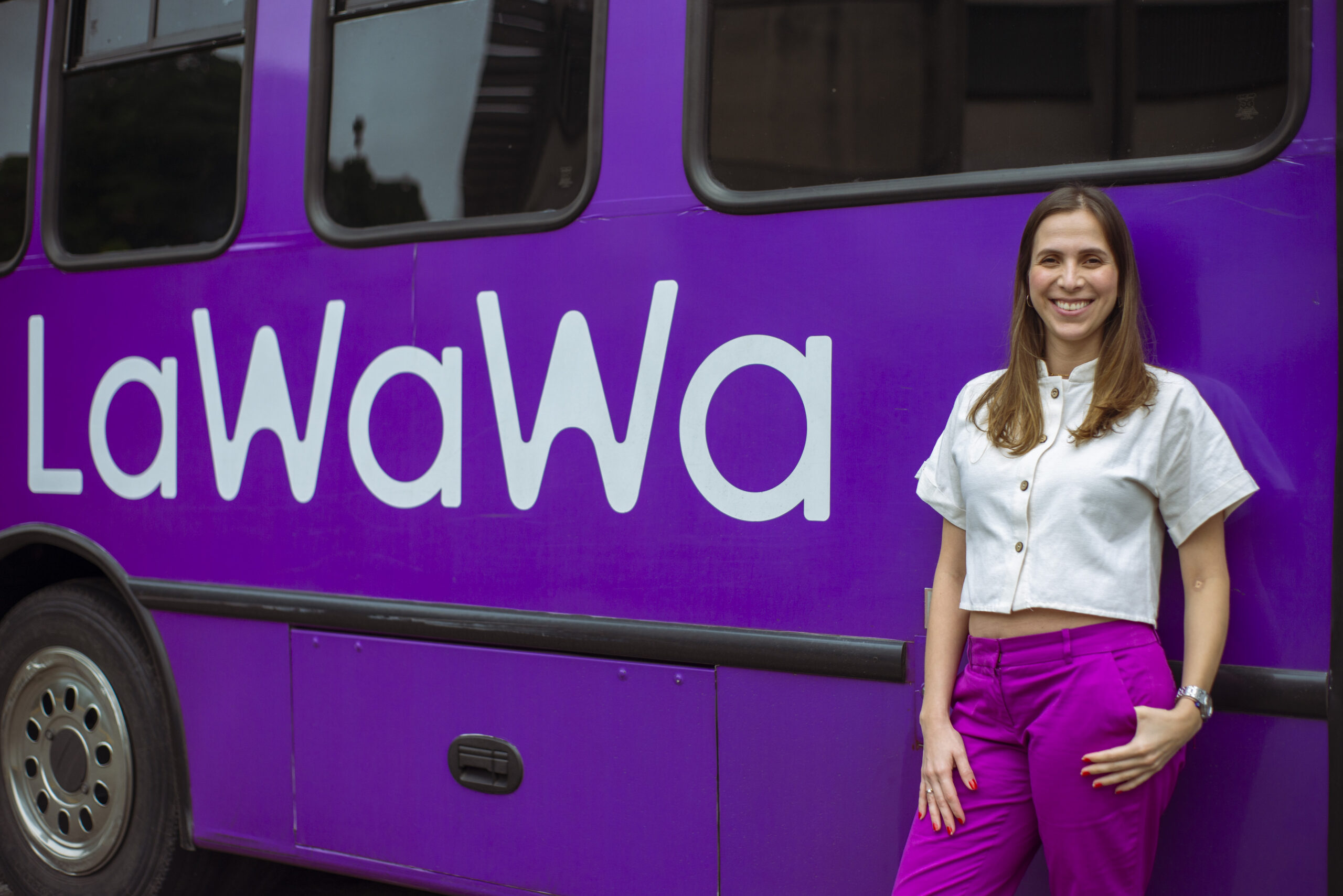 LA WAWA ABRE UNA NUEVA ETAPA LIDERADA POR MARIA FERNANDA   VERA, LA PRIMERA DIRECTORA EJECUTIVA DELANTE DE UN STARTUP DE   TECNOLOGÍA EN VENEZUELA