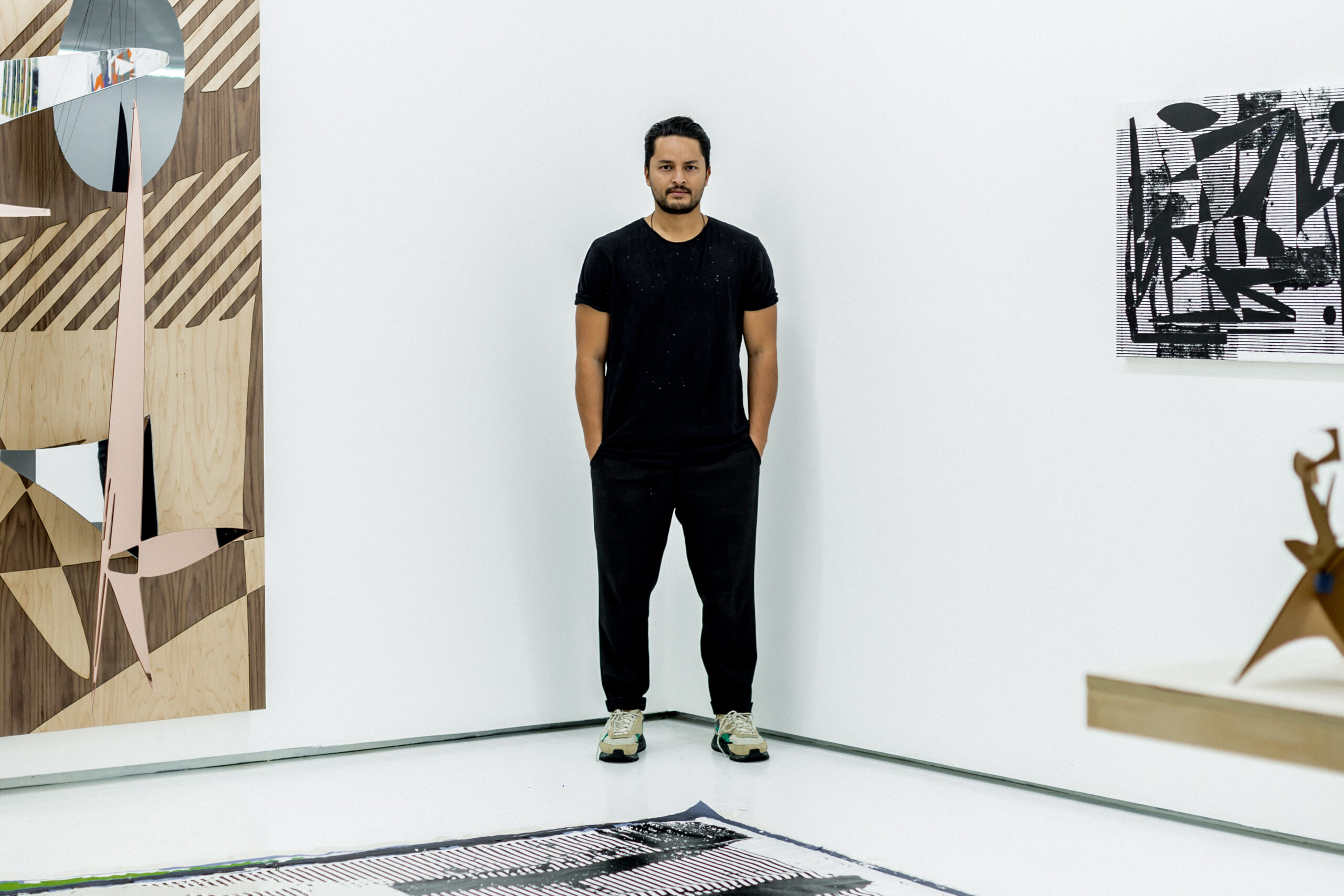 Paúl Amundarain Presenta su muestra individual Pintur(A)política