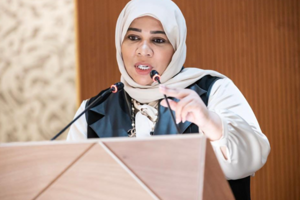 La Dra. Hanadi al-Hamad de Qatar recibe el premio de la OMS